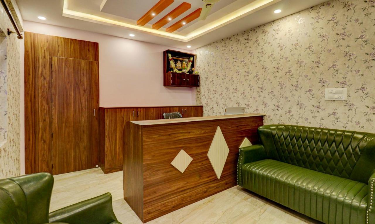 Treebo Three Street Inn Bengaluru Zewnętrze zdjęcie